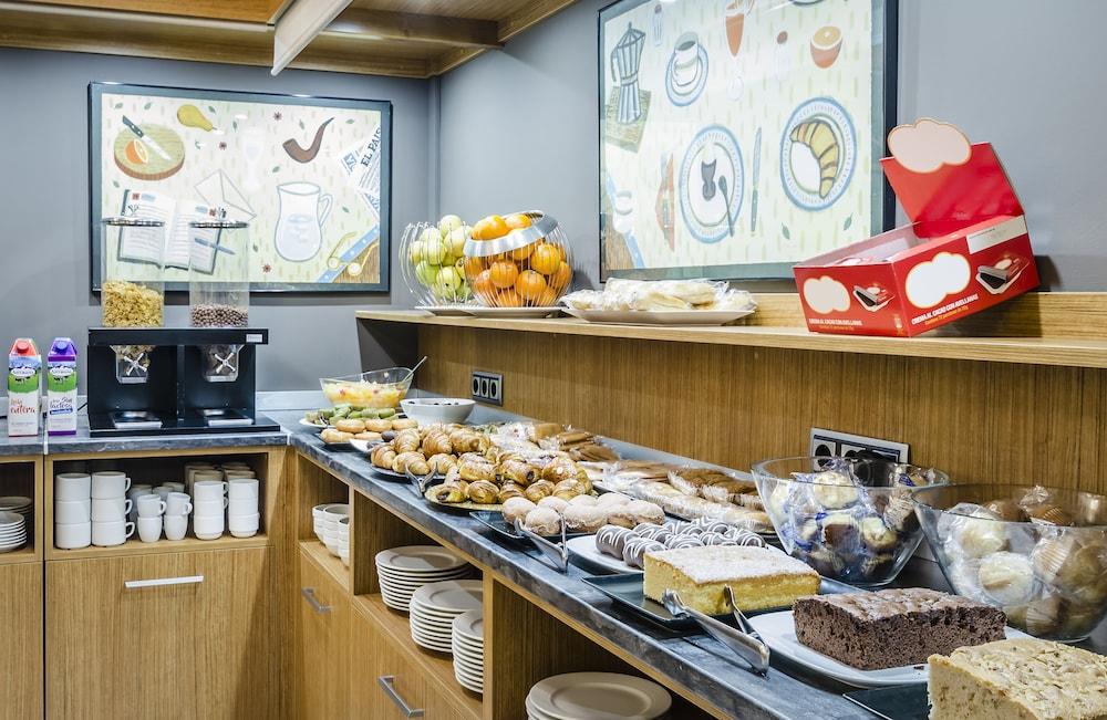Hotel Palacios Алфаро Екстериор снимка