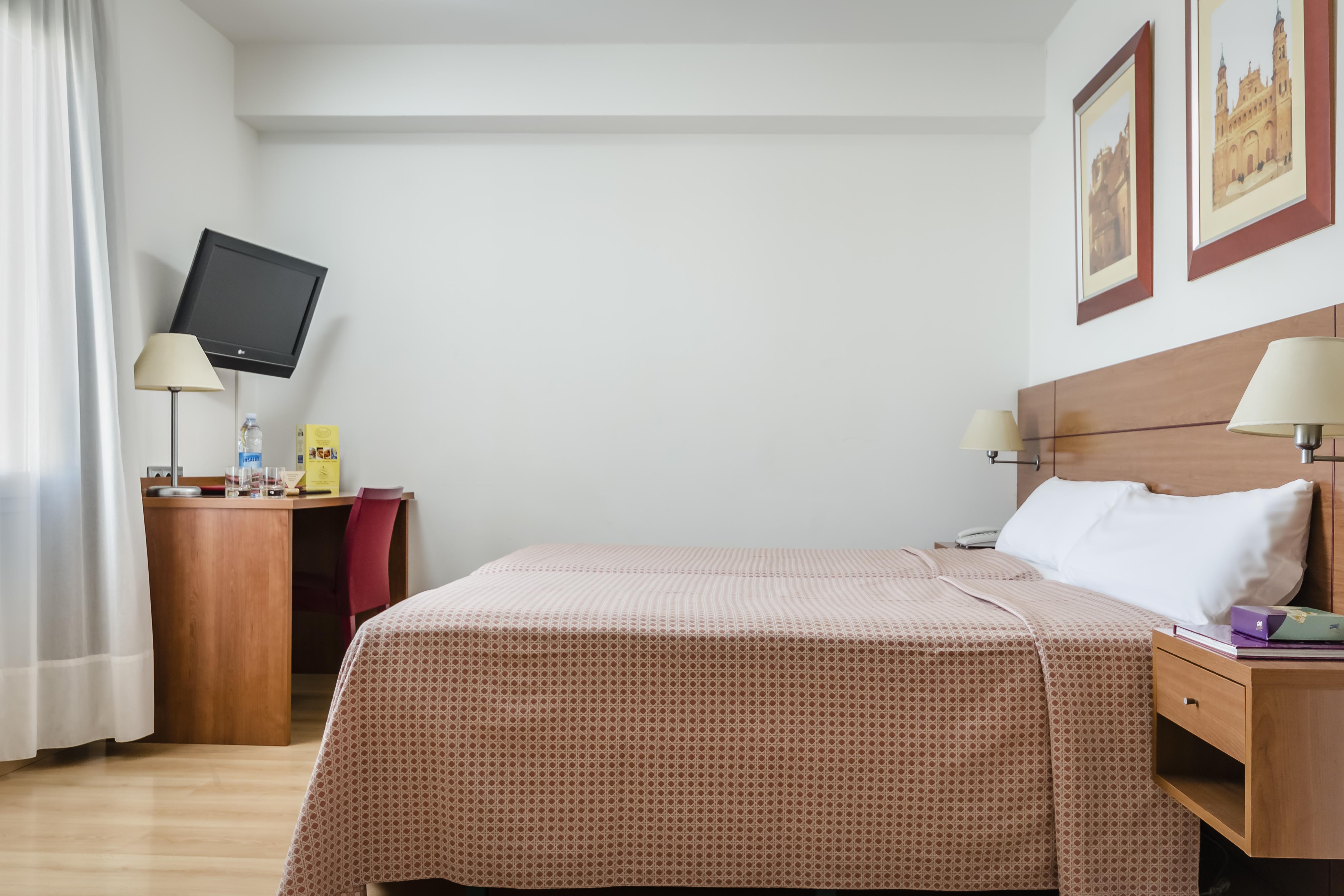Hotel Palacios Алфаро Екстериор снимка
