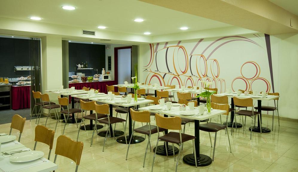 Hotel Palacios Алфаро Екстериор снимка