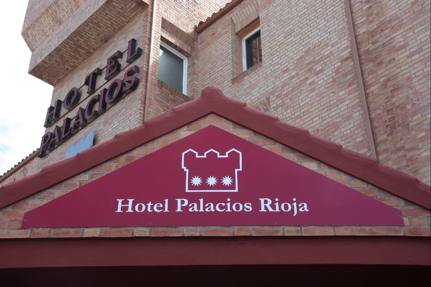 Hotel Palacios Алфаро Екстериор снимка